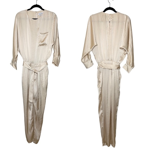 Overlover Satin Jumpsuit‎ - Picture 2 of 8